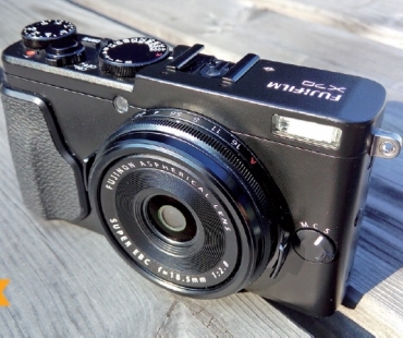 Fujifilm X70