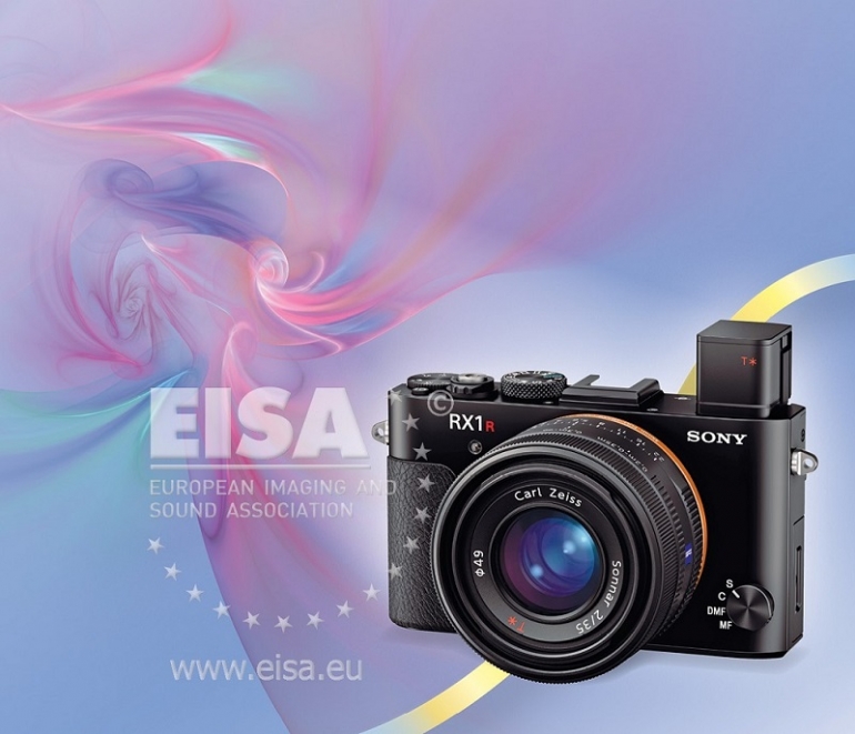 Best Product 2016-2017 / Premium Compact Camera / Sony Cyber-shot RX1R II