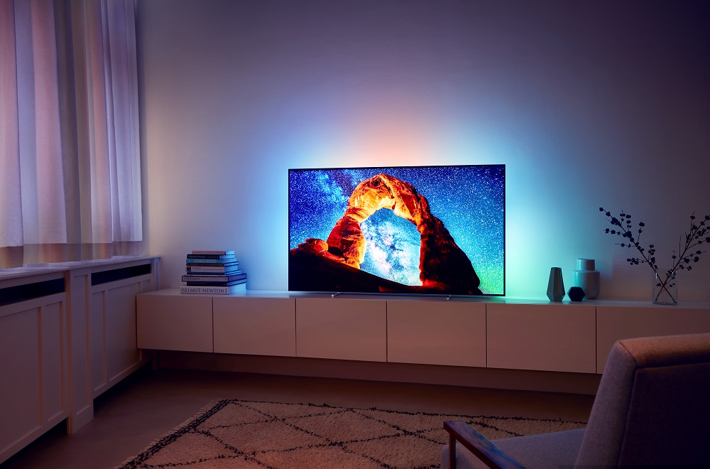 vlieg00506philips-oled-803-beauty.jpg