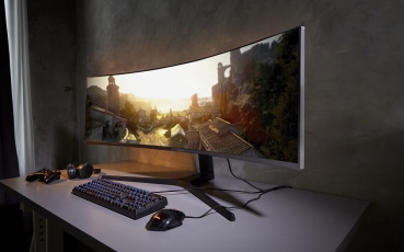 samsung-crg9-super-wide-monitor-(2).jpg