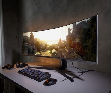 samsung-crg9-super-wide-monitor-(2).jpg