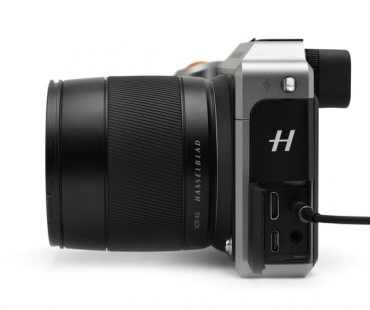 camera-and-release-cord-x-1000px.jpg