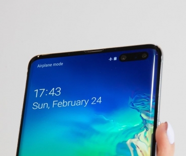 1-6.-galaxy-s10-5g-design.jpg