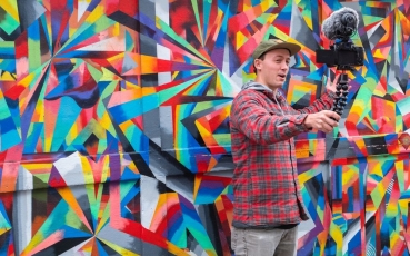 emotional-images-joby-gorillapod-3k-pro-colorful-wall2.jpg