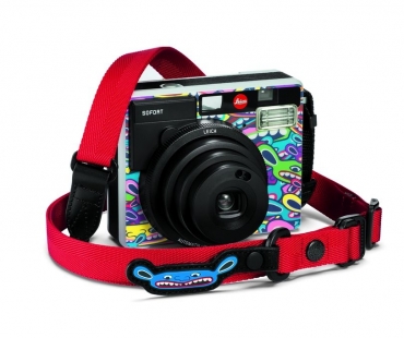 leica+sofort+limoland+by+jean+pigozzi-with+strap.jpg
