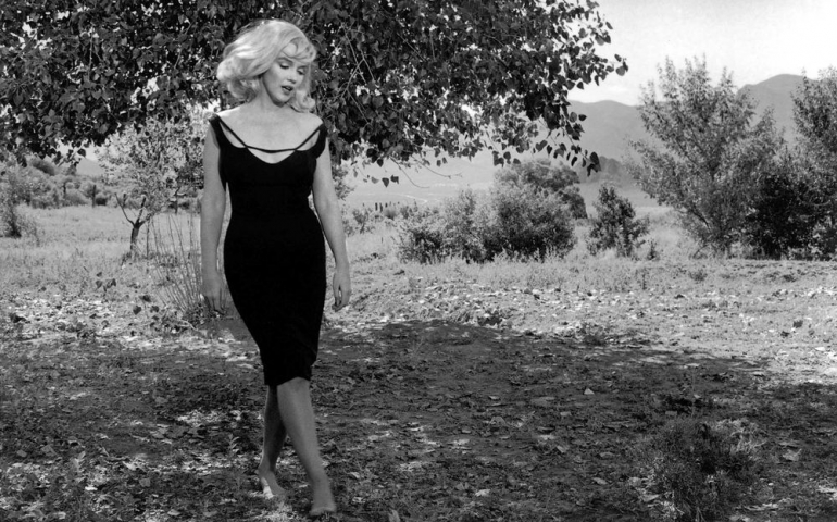 c-inge-morath,-marilyn-monroe-behem-nataceni-filmu--mustangove-,-reno,-nevada,-usa,-1960.jpg