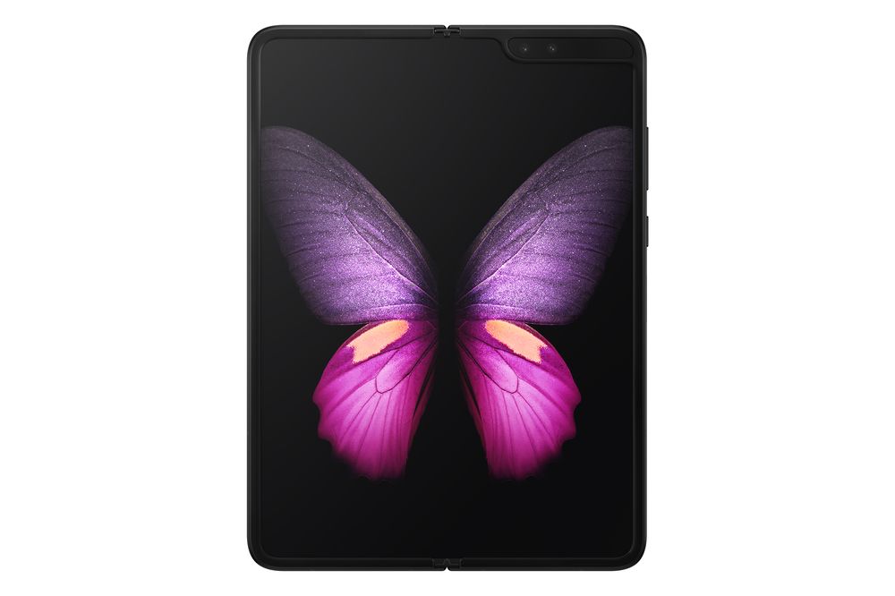 06-galaxy-fold-product-image-black-open-front.jpg