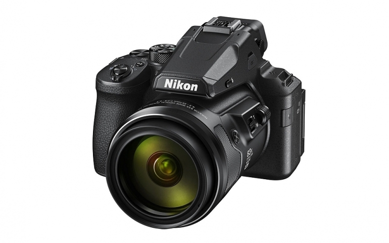 Superzoom Nikon Coolpix P950