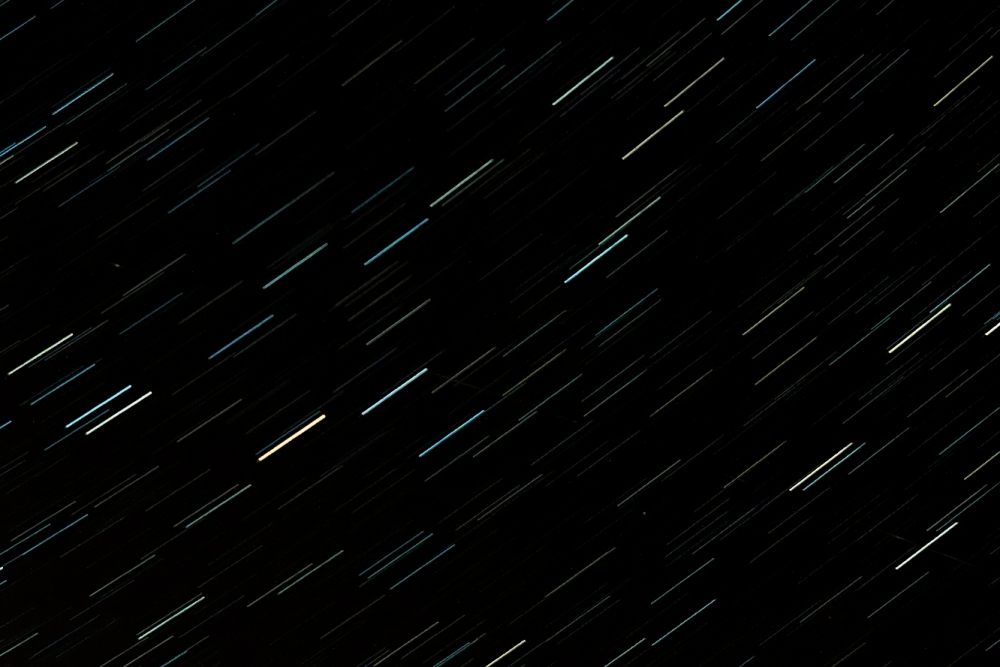 Perseidy! Srpnovou oblohu rozzáří roj až 100 meteorů za hodinu.