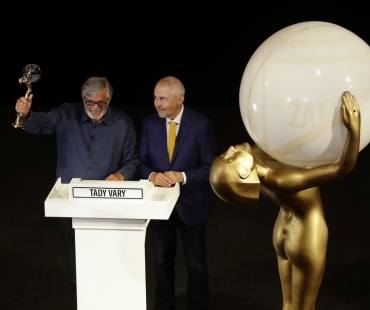 Samsung spolupracuje s Czech Press Photo, udělil vlastní cenu Samsung Award 2020 fotografovi Davidu W Černému.