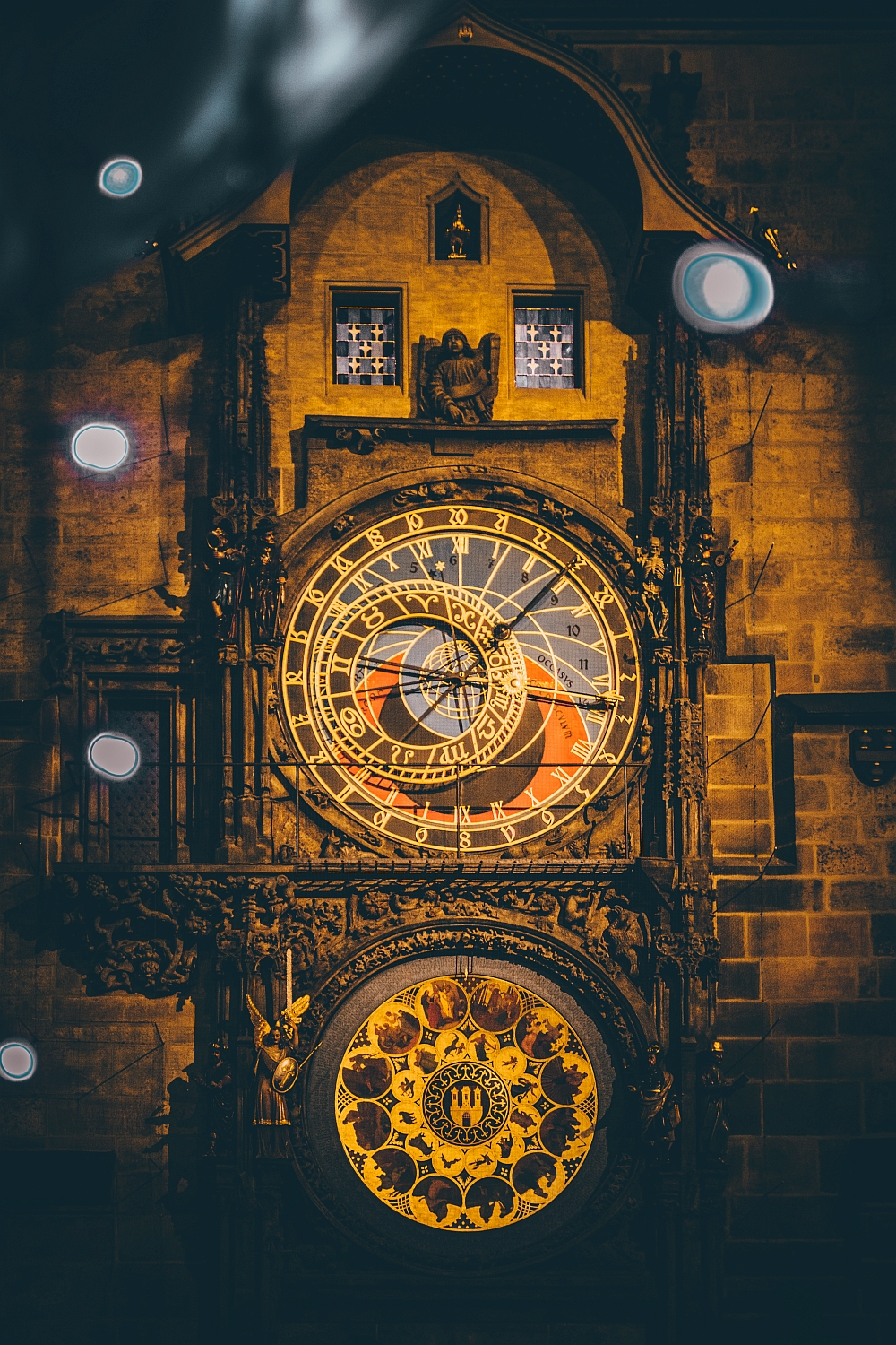 TOMÁŠ KRATOCHVÍL - staroměstský orloj v Praze