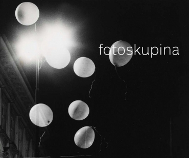 Žáci a přátelé Miloslava Stibora pokřtili knihu „FOTOSKUPINA“.