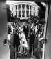 Oliver F. Atkins – hlavní fotograf Bílého domu za úřadu prezidenta Richarda Nixona v letech 1969–1973