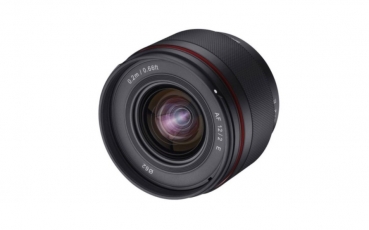Nový kompaktní a dynamický širokoúhlý objektiv pro Sony APS-C