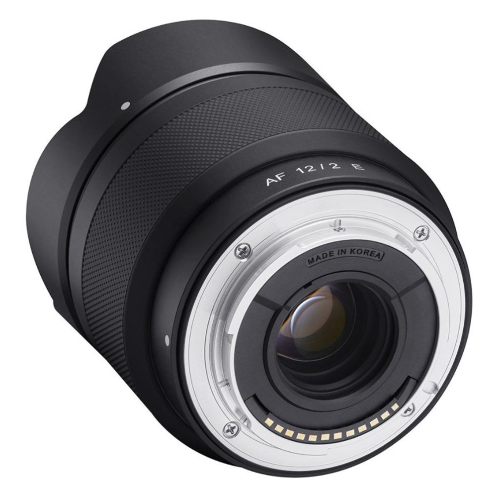 Nový kompaktní a dynamický širokoúhlý objektiv pro Sony APS-C