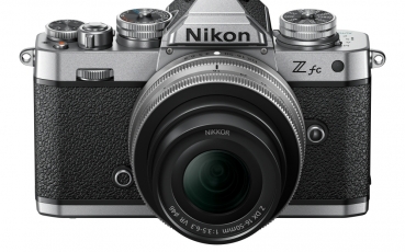 Nikon má nový retro model mirrorless fotoaparátu Z fc