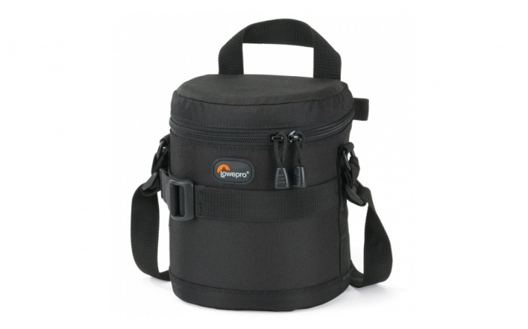 Tištěné ROČNÍ PŘEDPLATNÉ s dárkem brašna Lowepro Lens Case 11×14 black