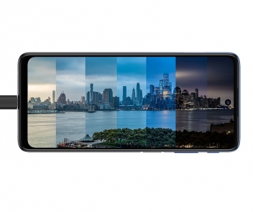 Nová rodina moto g přináší pět nových chytrých telefonů