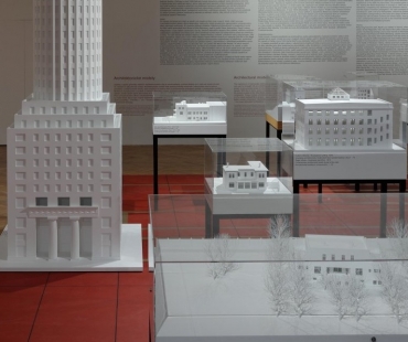 Architekt Adolf Loos – modely a fotografie