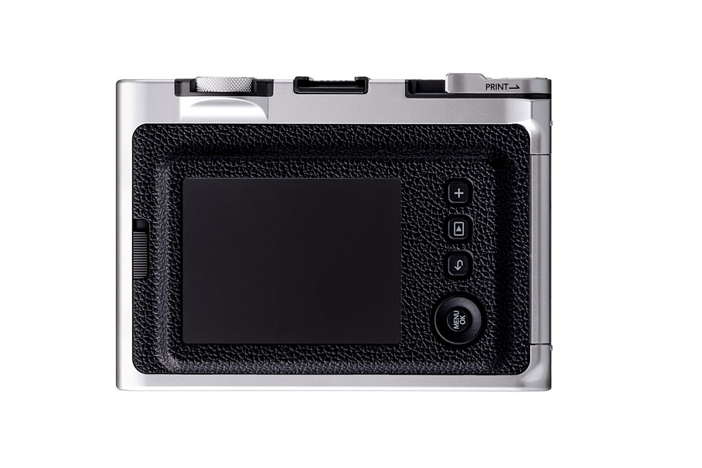 FUJIFILM představil hybridní fotoaparát instax mini EVO, který nabízí 100 různých fotoefektů