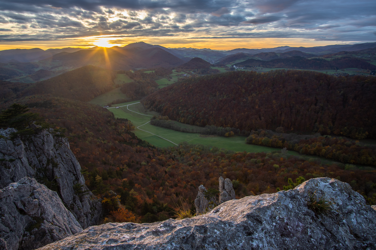 JAN FRGAL - Západ slunce na hoře Peilstein v Rakousku