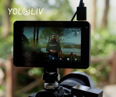 x1000w-web-yolobox-mini-lifestyle-02.jpg