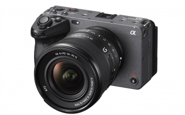 2.-ilme-fx3-pz-lens-right-large.jpg