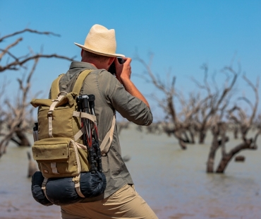 earth-explorer-small-backpack-emotional-04.jpg