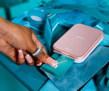 canon-zoemini-2-pink-lifestyle-printing-smudge-proof-60375-52386533343-o.jpg