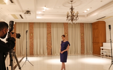 speedlite-el-5-portrait-setup-multi-speedlite-52470468935-o.jpg