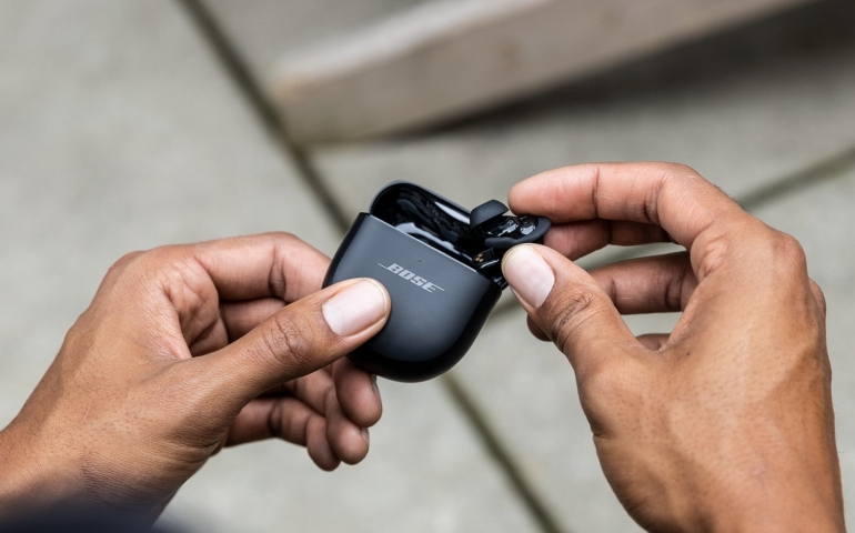 bose-quietcomfort-earbuds-ii-com-1799-qcebii-img-2582-1920x1920.jpg