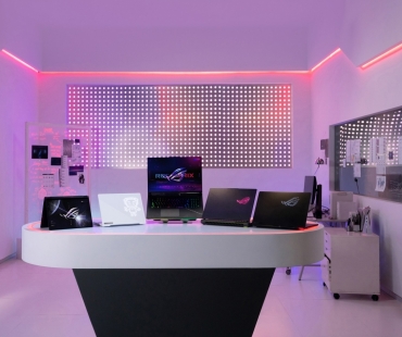 asus-republic-of-gamers-maxes-out-performance-at-ces-2023,-rog-gaming-laptops.jpg