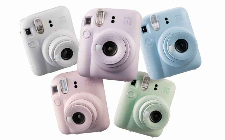 online-and-social-230111-instax-mini-12-feature-5-group-shot-comp-no-photo.jpg