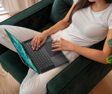 dell-xps-15-lifestyle.jpeg