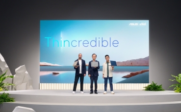 jonney-shih,-kevin-wang-and-bastian-albinus.jpg