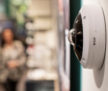 axis-m4317-18-retail-05.jpg