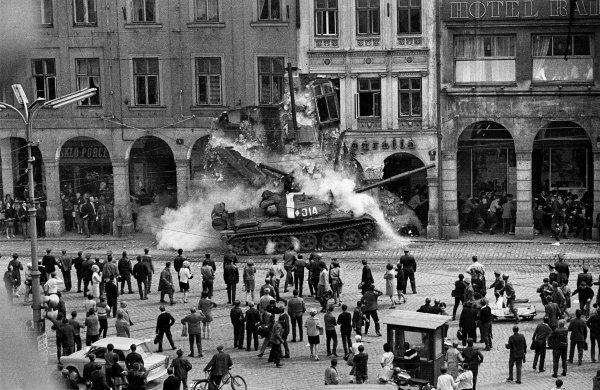 liberec-srpen-1968-c-touzimsky-vaclav.jpg