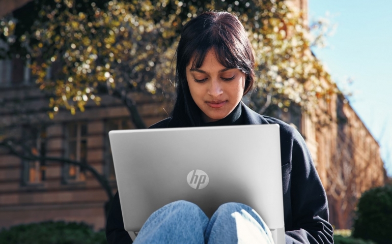 hp-pavilion14-lifestyle6.jpg