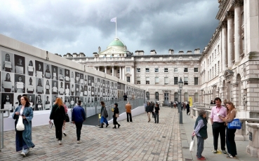 001-photo-london-2023-sommerset-house-nadvori-foto-vaclav-podestat.jpg