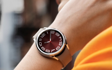 117-watch6-watch-hands-on-targetpersona--watch6classic-5-hi.jpg