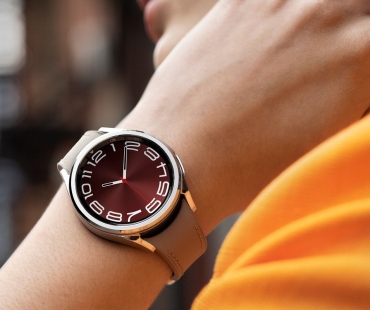 117-watch6-watch-hands-on-targetpersona--watch6classic-5-hi.jpg