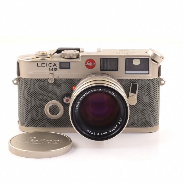 leica-m6-platinum-150-year-optik-1926-1945-03.jpg
