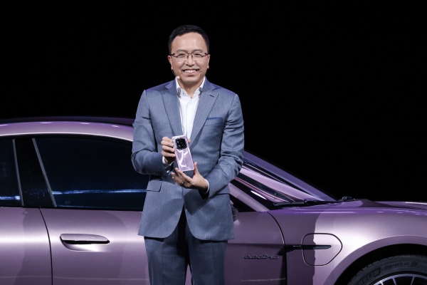 honor-announces-the-launch-of-porsche-design-honor-magic6-rsr.jpg