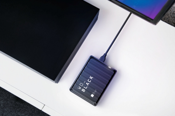 p10-blackonblack-6tb.jpg