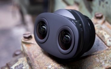 04-rf-s-3.9mm-f3.5-stm-dual-fisheye.jpg
