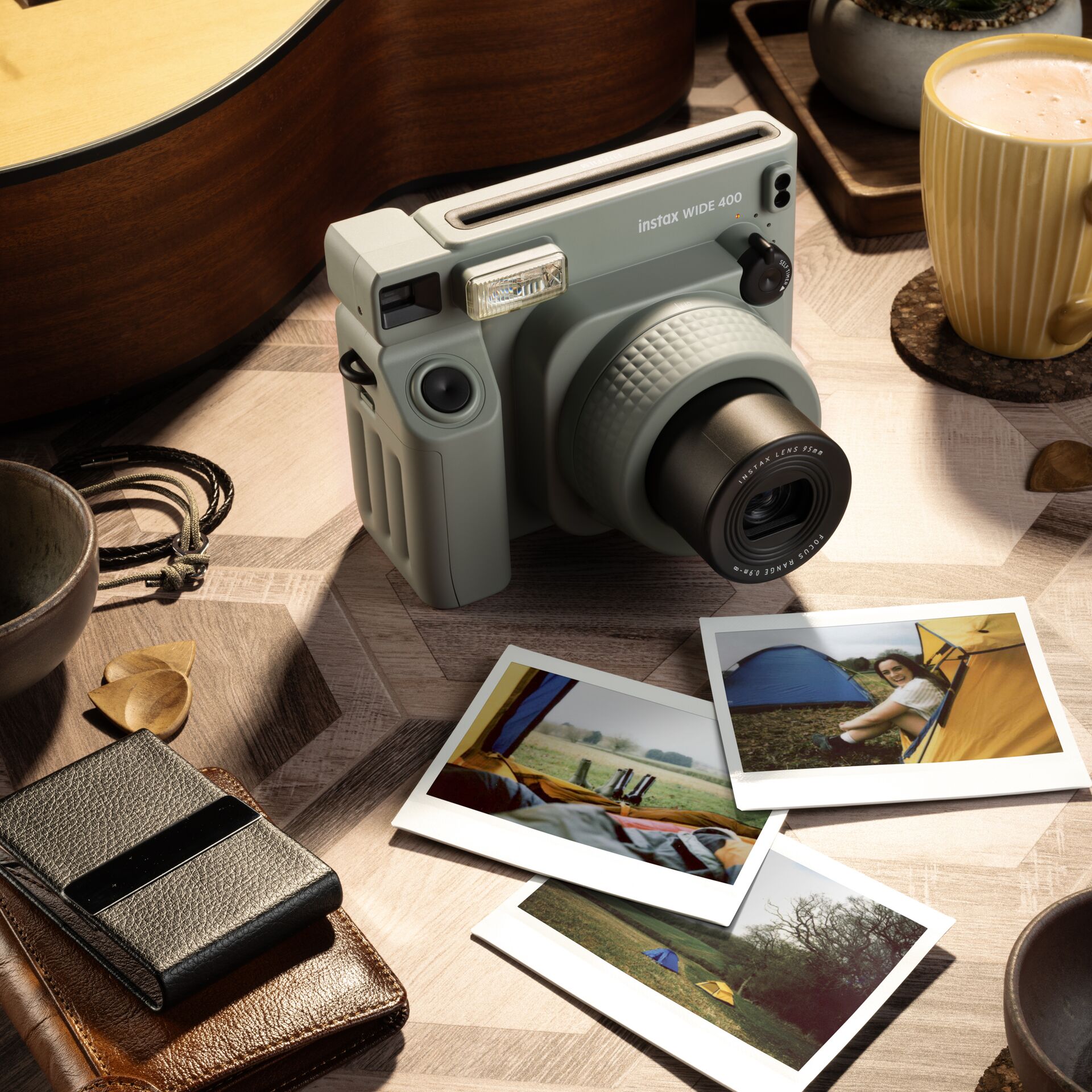 online-and-social-(sns-&-web-ready)-instax-wide-400---lifestyle-images---01---(1-1).jpg