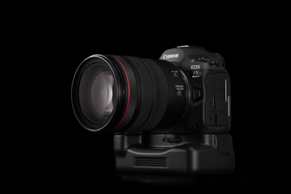 eos-r5-mark-ii--side.jpg