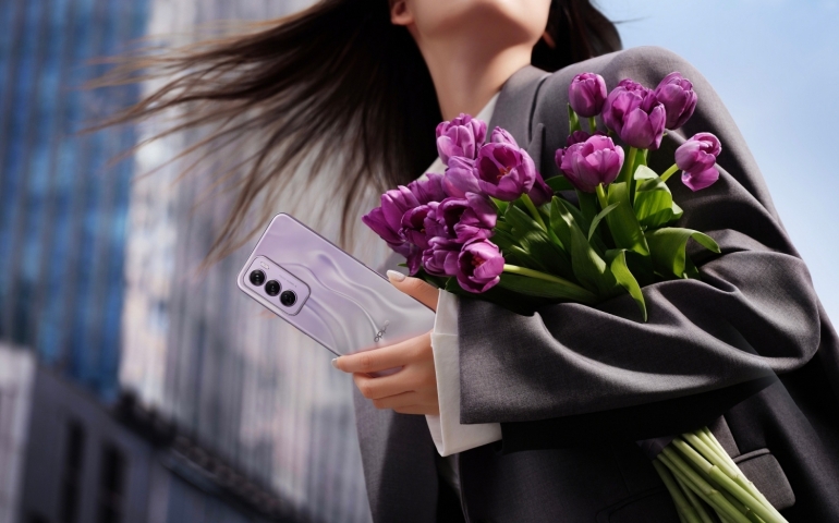 oppo-reno12-pro--lifestyle-01.jpg