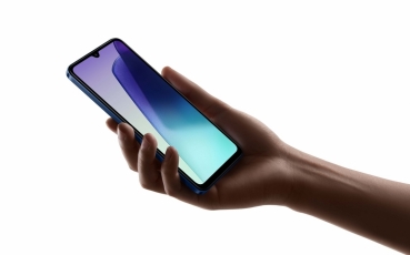 redmi-14c-blue-handheld.jpg