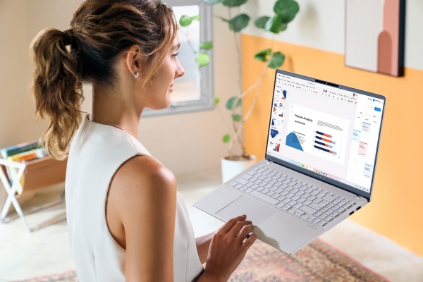 asus-vivobook-s-15-scenario-photo-01.jpg